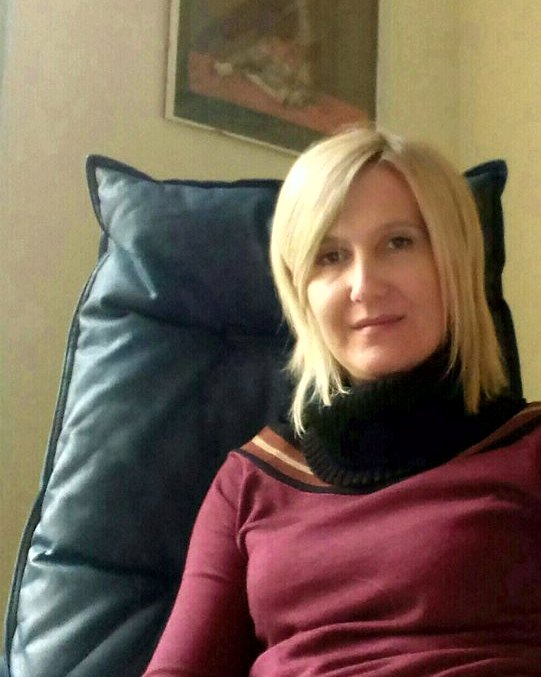 La dottoressa Eleonora Medici nel suo studio